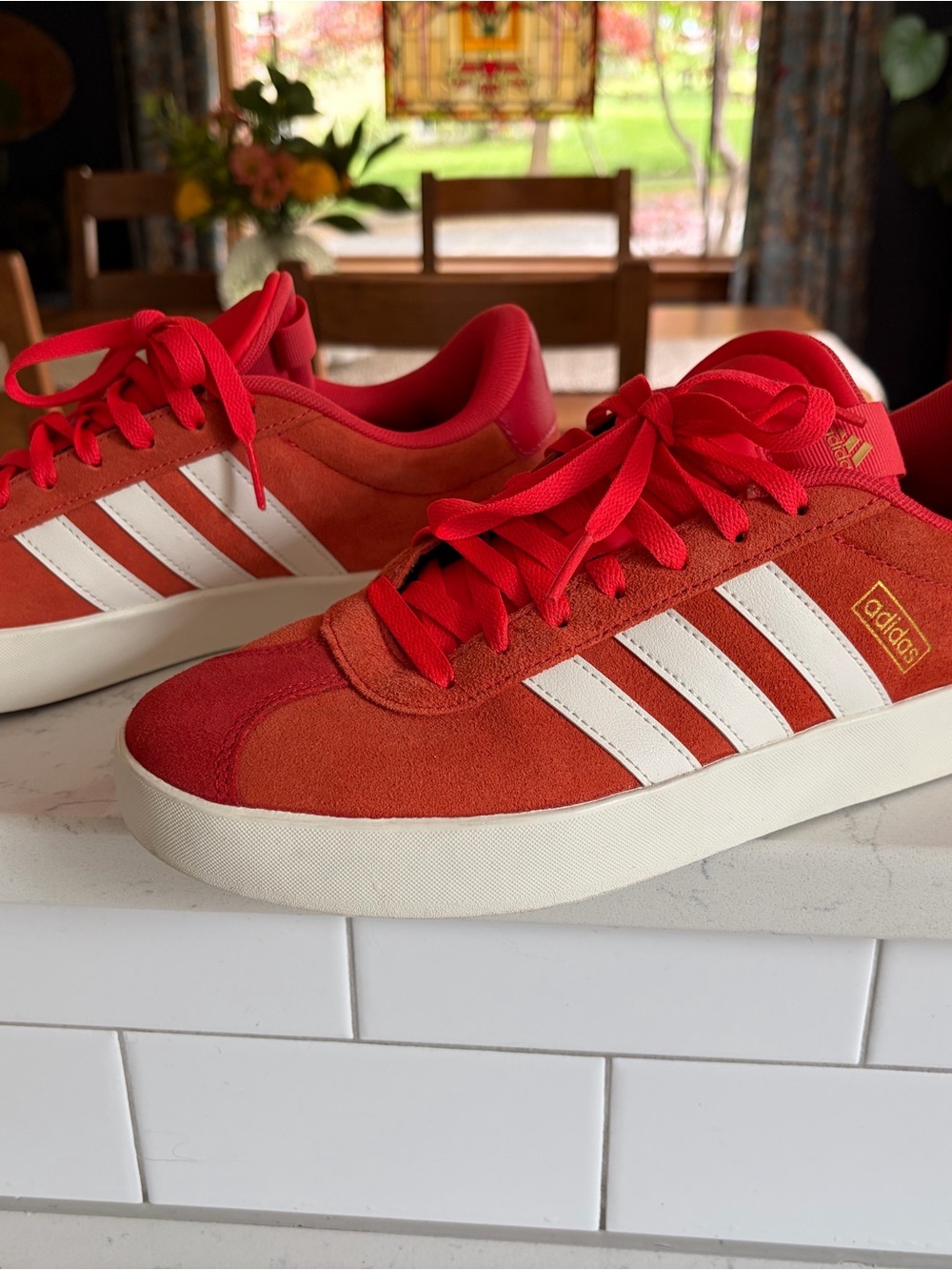 Adidas VL Court 3.0
Sneaker orange red uk 9 us men’s 9.5 EUC